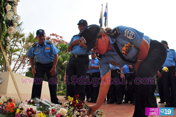 Policía Nacional rinde homenaje al Comandante Tomás Borge